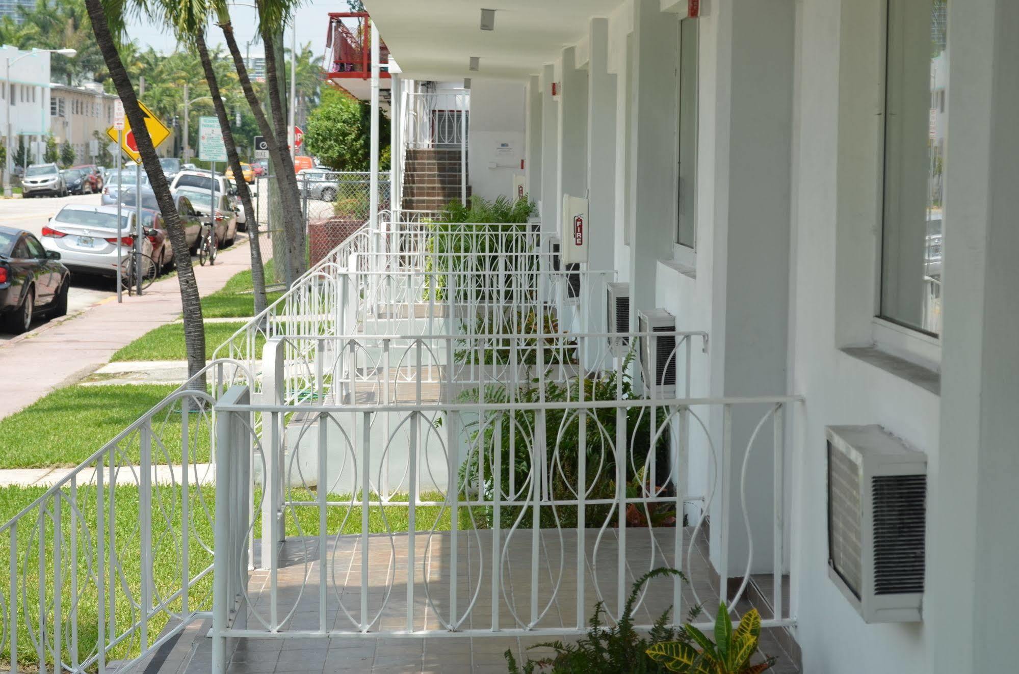 Miami Club Resort Miami Beach Dış mekan fotoğraf