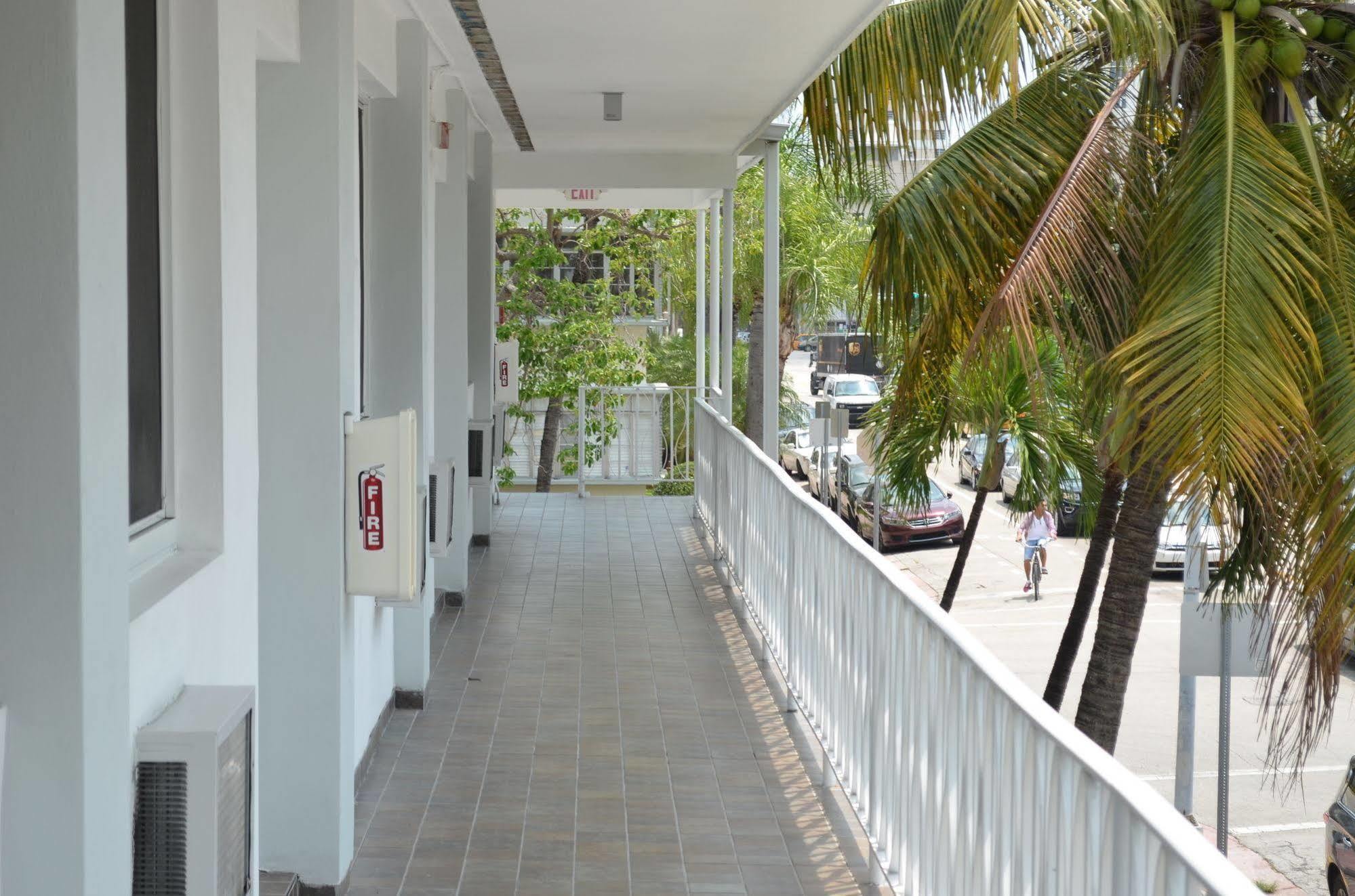 Miami Club Resort Miami Beach Dış mekan fotoğraf